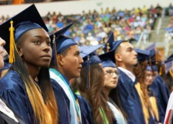 Round Rock ISD 와 Austin Community College, 준학사 과정 무상 제공을 위한 파트너십 체결
